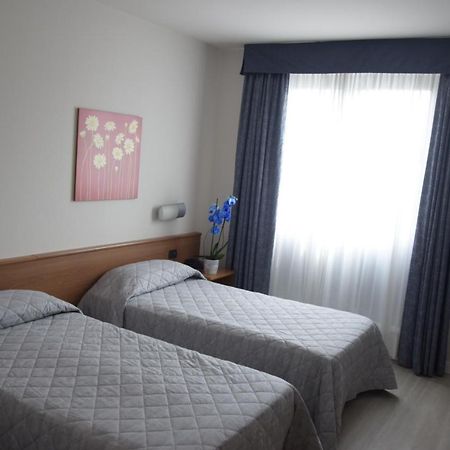 Hotel Gallia Pianezza Luaran gambar