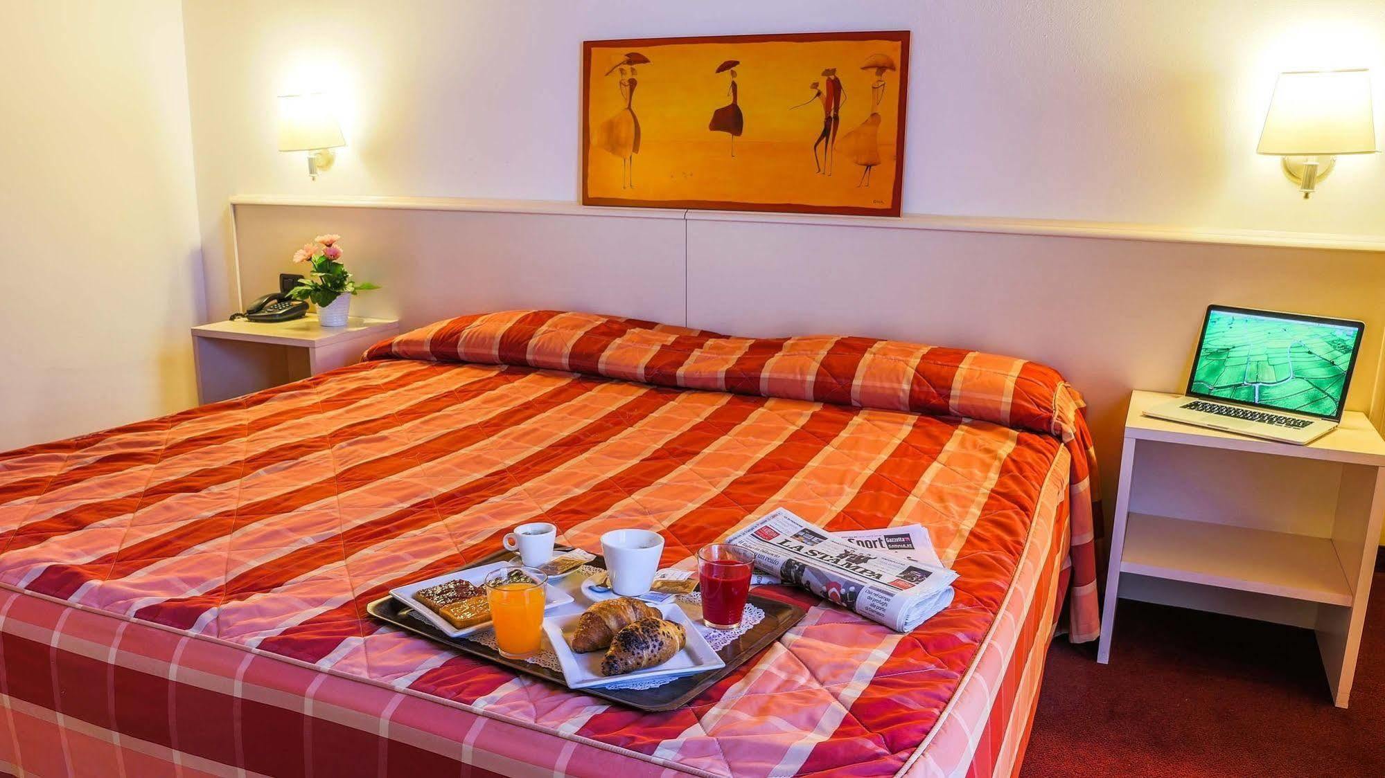 Hotel Gallia Pianezza Luaran gambar