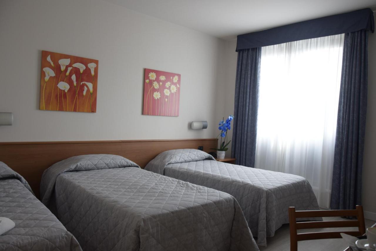 Hotel Gallia Pianezza Luaran gambar